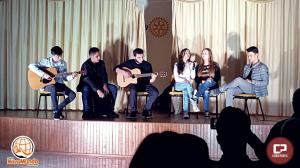 Recital Ltero-musical encanta pais e convidados na Casa da Amizade