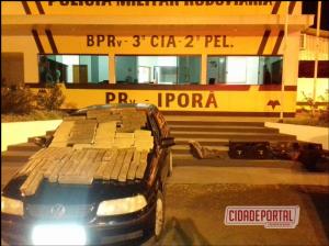 Polcia Rodoviria Estadual atravs do PPRV Ipor  apreende duas pessoas com 53 kg de maconha