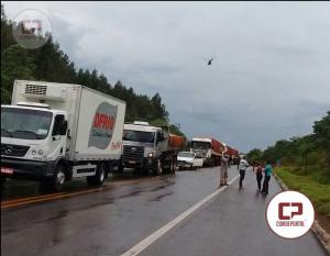 Um grave acidente automobilístico na BR-272 entre Farol e Campo Mourão tira a vida de um morador de Juranda-PR