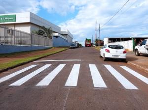 Duplicao da avenida Santos Dumont est recebendo faixas de sinalizao