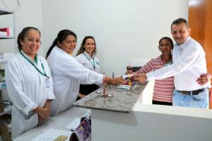 Prefeito Pedro Coelho entrega unidade de Farmcia Bsica na UBS Vila Guara