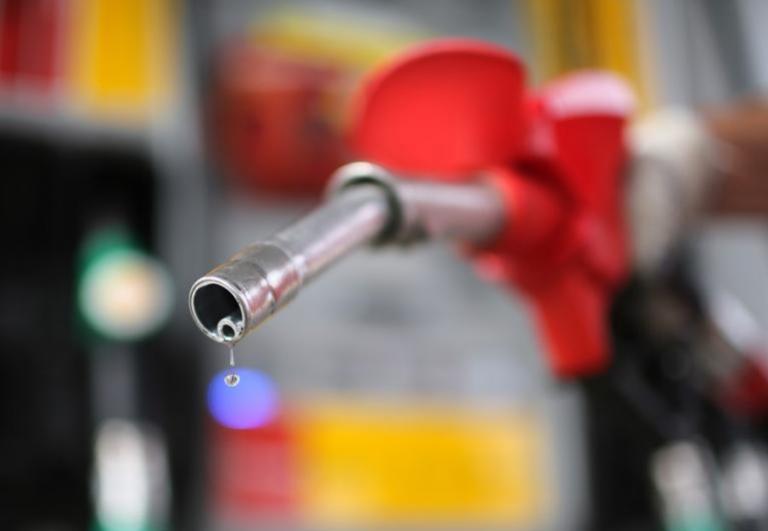 Petrobras reduz preos da gasolina em 9,5% e do diesel em 6,5% em meio  forte queda do petrleo
