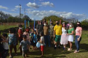 Quase 100 crianas participam da festa no Projeto CREER em Goioer
