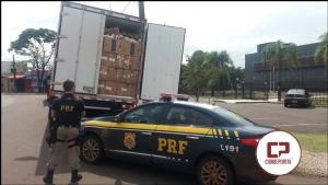 PRF e PF apreendem R$ 7,5 milhes em cigarros contrabandeados no Paran; quatro homens foram presos