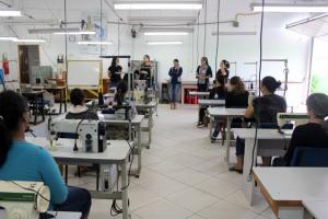 Assistncia Social em parceria com a Incotur promovem curso de corte e costura