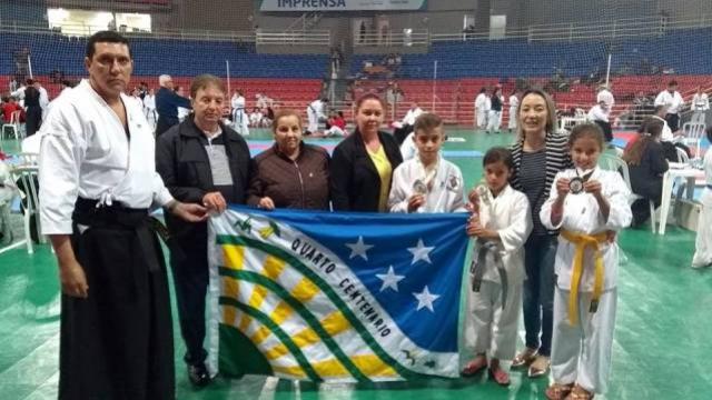 Quarto Centenrio brilha na II Etapa do XXVIII Campeonato Paranaense de Karat Tradicional em Guarapuava