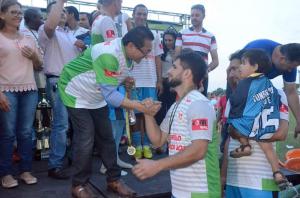 Tuneiras faz a festa para comemorar Ttulo do Futebol Amador