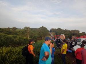 nibus com trabalhadores tomba na Estrada Boiadeira e deixa dois mortos e 28 feridos