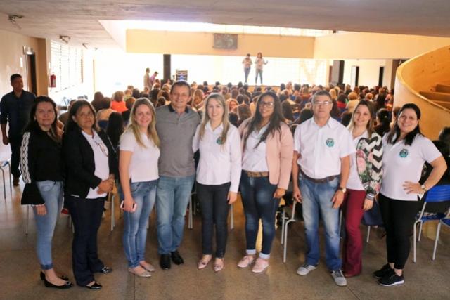 Prefeito Pedro Coelho participa do encerramento da Semana Pedaggica