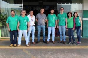 Prefeito Pedro Coelho visita empresas do ramo agrcola em virtude do Dia do Agricultor
