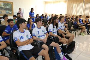 Betinho Lima recebe visita de atletas que representaram Goioerê nos Jogos da Juventude e Abertos do Paraná