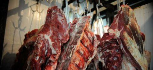 Empresas maquiavam carne vencida e subornavam fiscais de ministrio, diz PF