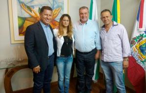 Deputado Adelino Ribeiro visita prefeito Baco
