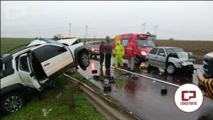 Tragédia na BR-369: Uma colisão frontal entre dois automóveis mata uma pessoa e deixa 5 feridos