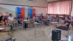 Professores de Ubirat participaram da formao sobre o Referencial Curricular do Paran