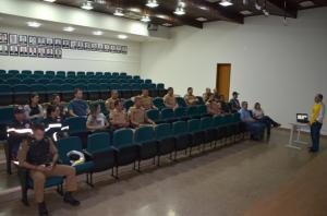Policiais militares e servio de socorro participam de palestra sobre preveno de suicdio em Ubirat