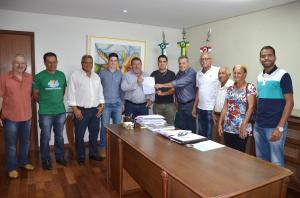 Assinada ordem de servio para urbanizao da Avenida Joo Medeiros e Rua Vereador Jorge Antonio de Oliveira