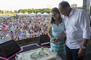 Aniversário de Toledo reúne milhares de pessoas no Parque Ecológico