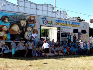 Assistência Social leva crianças e adolescentes ao parque de diversão