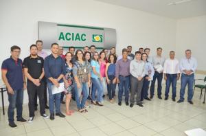Prefeito Baco e representantes da ACEU participam de reunio com Associao Comercial de Assis Chateaubriand