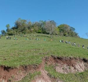 Juranda e IDR-Paraná realizam a segunda caminhada internacional na natureza