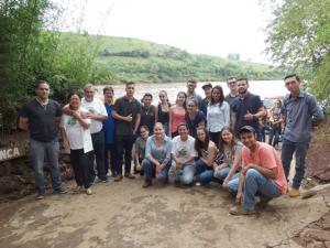 Expedio Ecolgica: preservao ambiental e confraternizao entre os amigos do Rio Piquiri