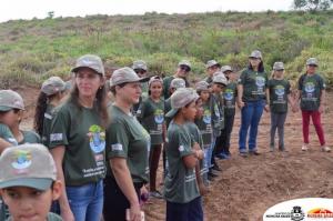 Projeto Semeando o Verde promove plantio de rvore com alunos do 4 ano em Moreira Sales
