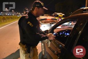 Em apenas uma noite, PRF autua 56 motoristas bbados no Paran